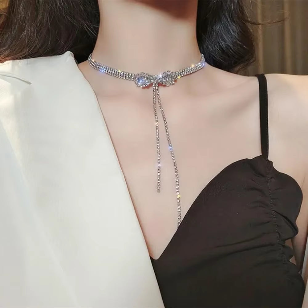 Silver Horizon Triangle Pendant Necklace – Where Minimalism Meets Modern Muse